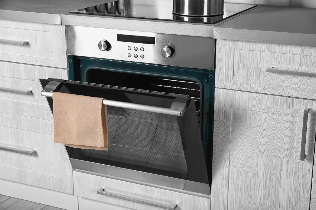 oven smells like gas when preheating