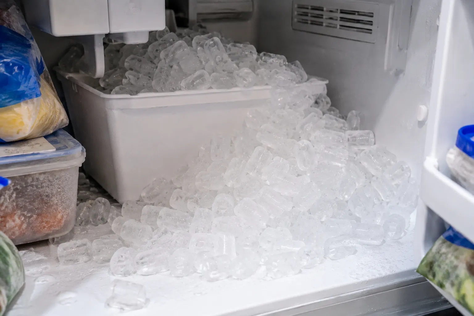 Refrigerator Ice Maker Overflowing